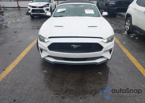 2018 Ford Mustang Ecoboost z USA, uszkodzony, nr VIN 1FATP8UH8J5174089
